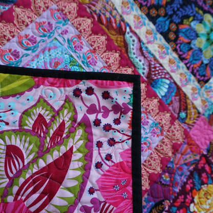 Fluent Trilingual Quilt Kit by Anna Maria Horner | Limited Edition