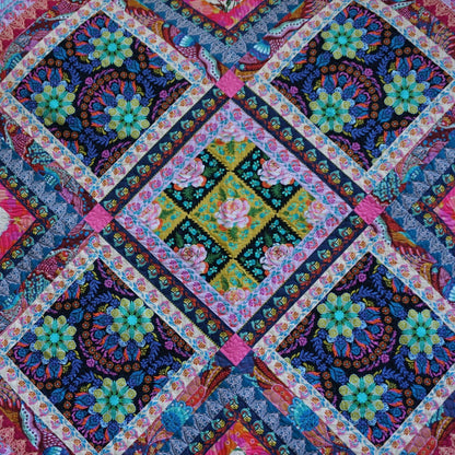 Fluent Trilingual Quilt Kit by Anna Maria Horner | Limited Edition