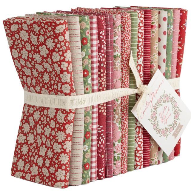 Tilda Creating Memories Winter fat quarter bundle with 16 coordinating seasonal quilting fabrics