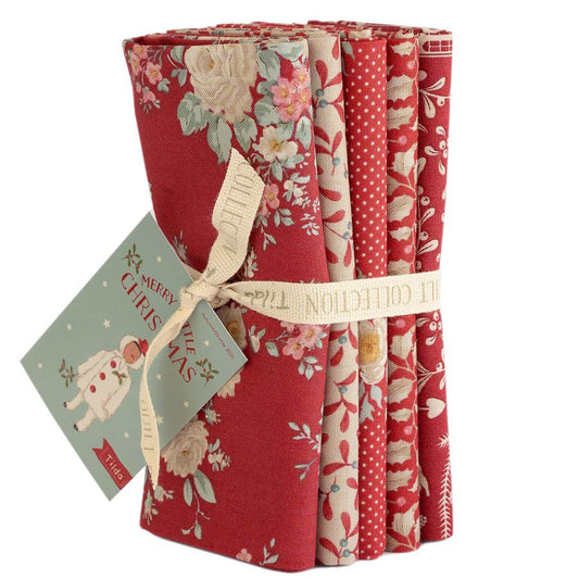 5-pack fat quarters with red and cream holiday prints, assorted square fabrics